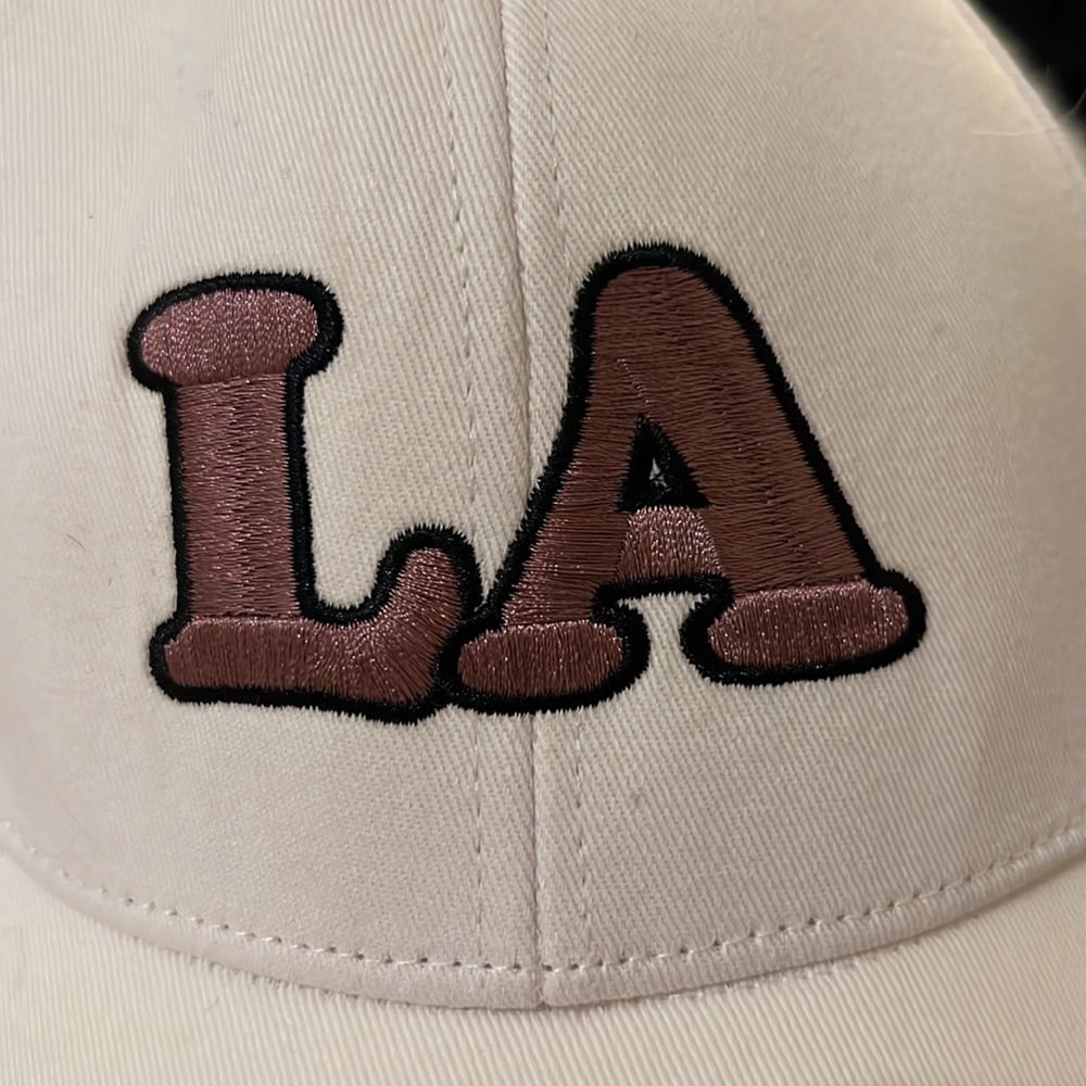 LA hat - Picture 4 of 6